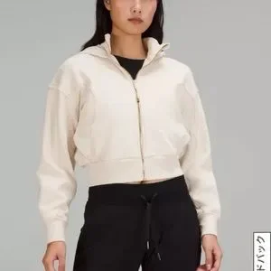 ルルレモン　フーディ　gold stitch Mockneck Hoodie m_6528271b24237a39d2d0c3a8.jpg